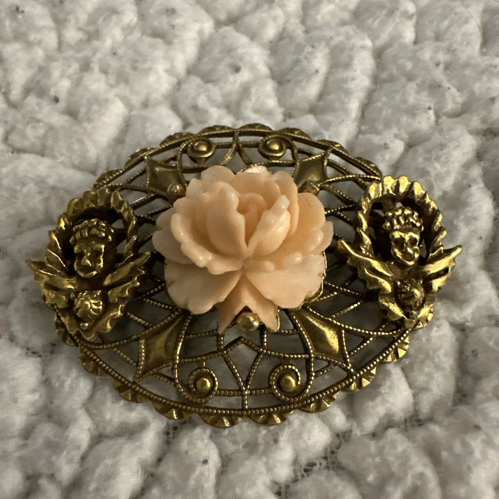 Vintage Rose Acrylic‎ Gold Tone Oval Filigree Victorian Style Brooch 1.75" Inch!